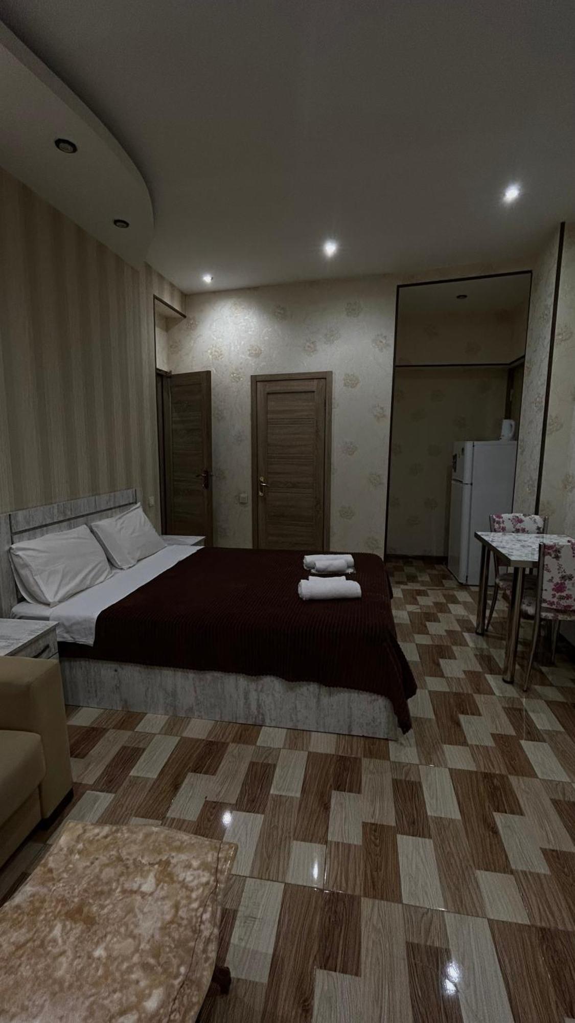Hotel Tourist Tbilisi Eksteriør bilde